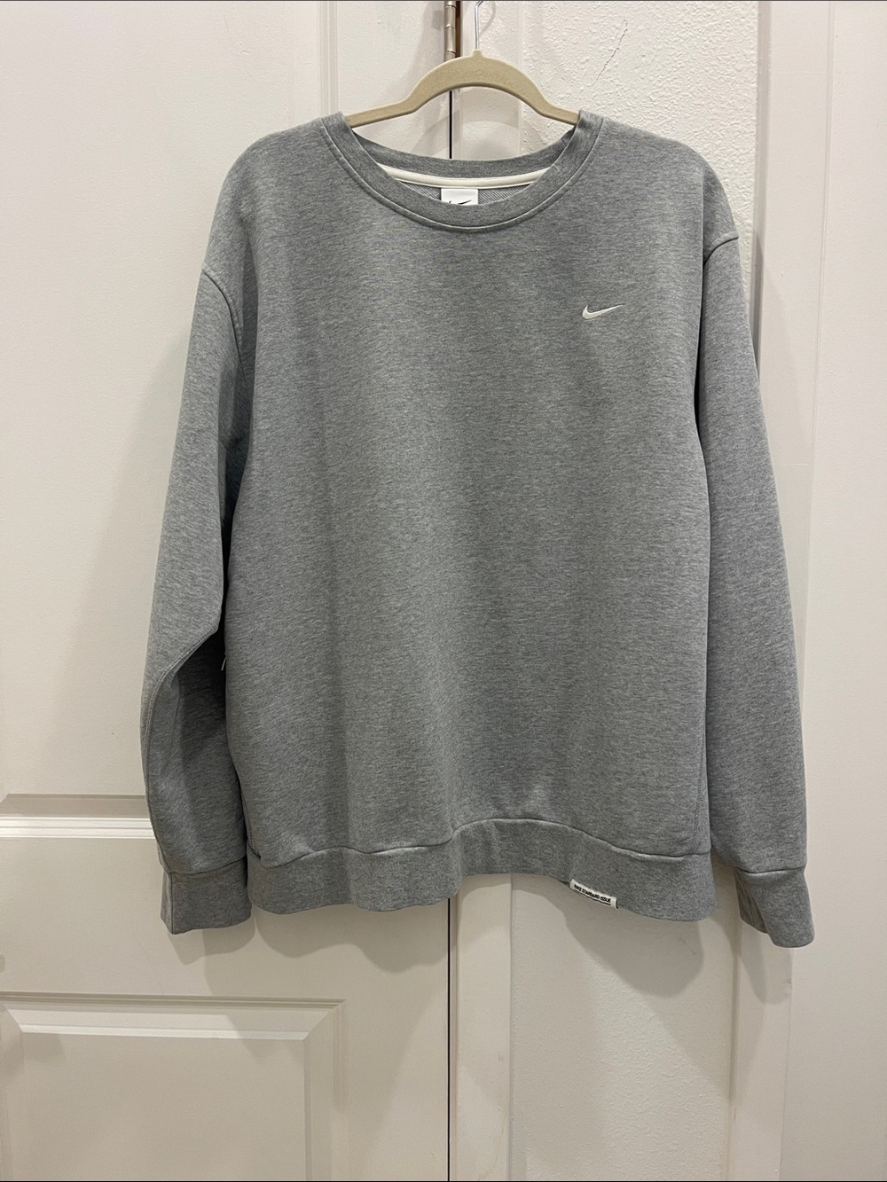 Nike Men's Heather Gray Crewneck Sweatshirt